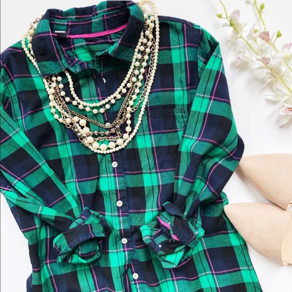 Arizona Jean Company Tops - Green & Pink Flannel Button Down